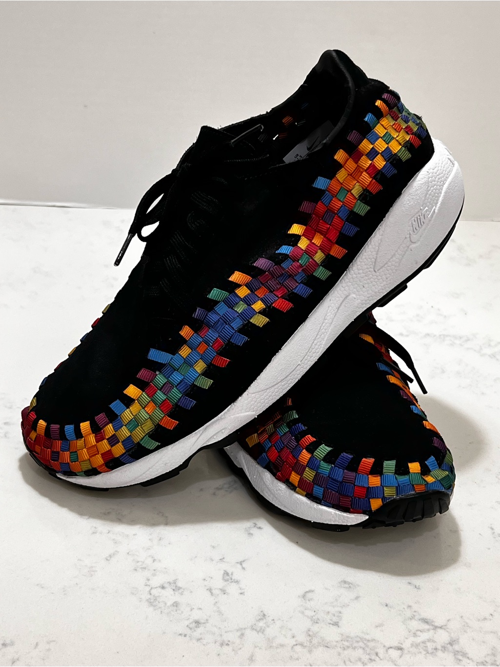 Nike Men’s Black Woven Rainbow-Trim Sneakers